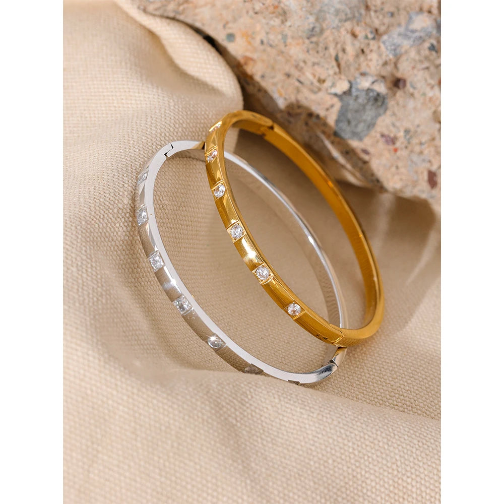 Elegance Bracelet with Zirconias Gold Plated