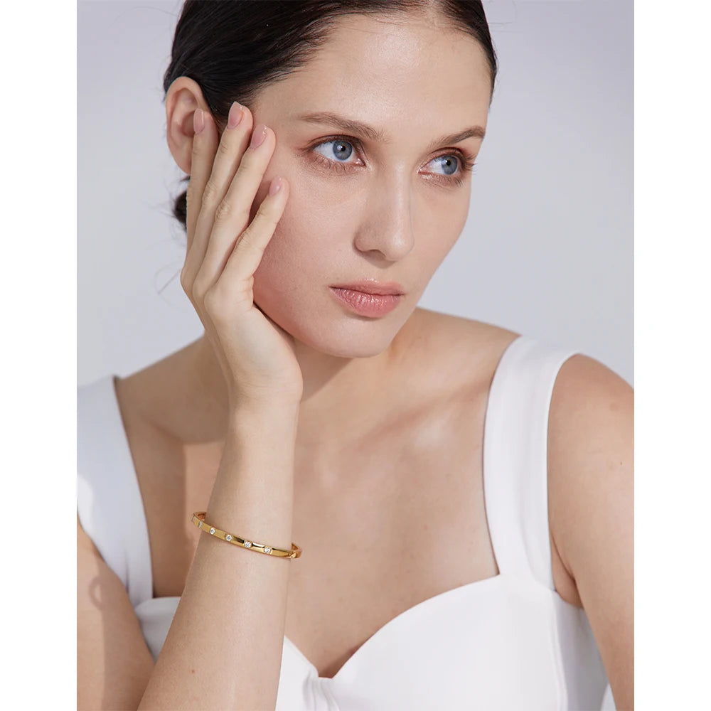 Elegance Bracelet with Zirconias Gold Plated